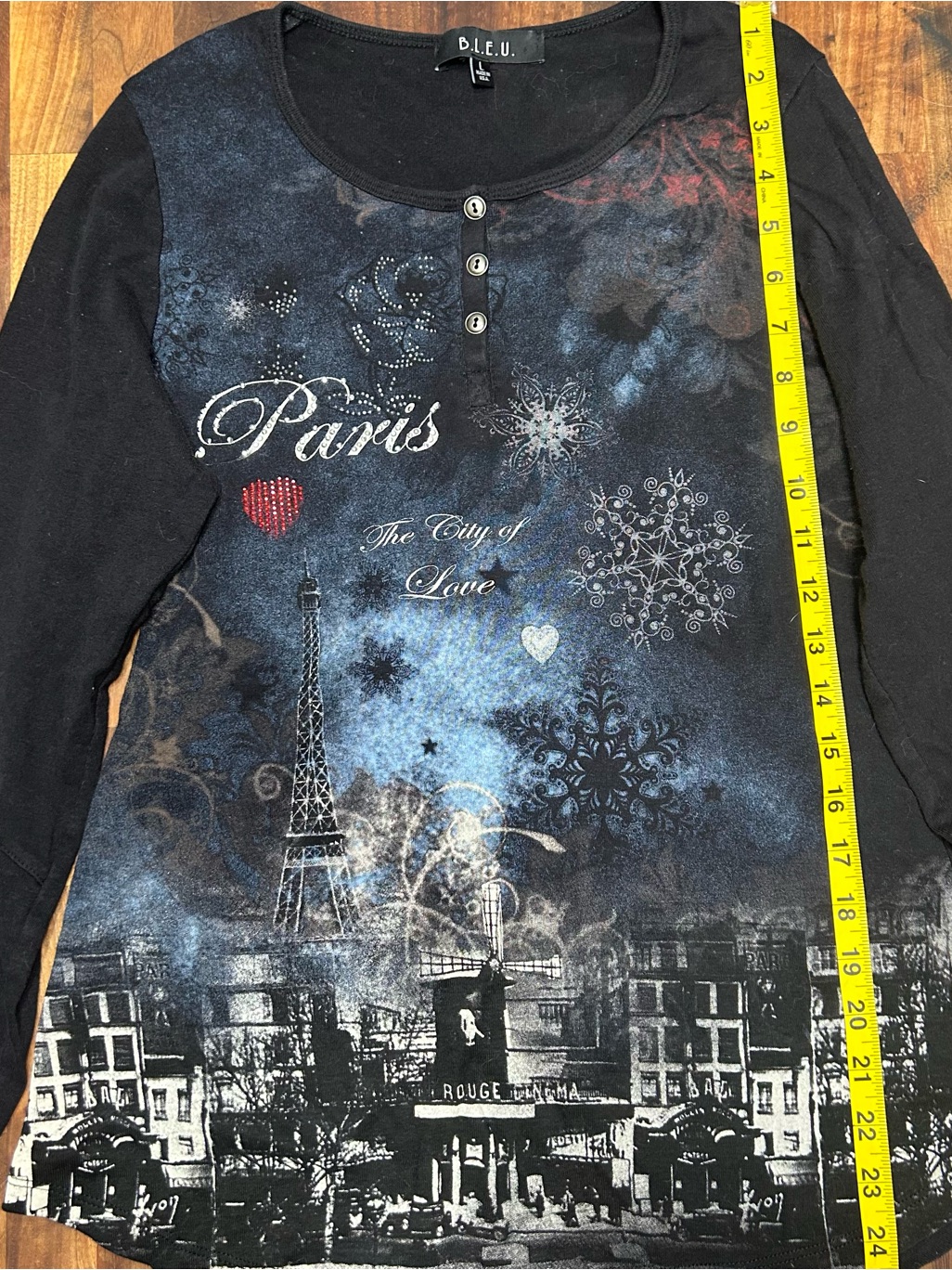 B.L.E.U. Women's Long Sleeve Large Y2k Paris Rhinestone Top City Of Love Graphic